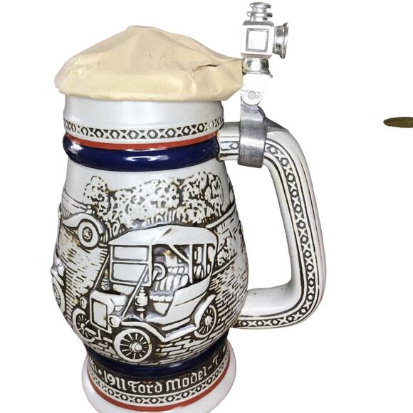 VTG AVON COLLECTIBLES 1979 CAR CLASSICS BEER STEIN FORD MODEL T New old stock - Picture 1 of 7